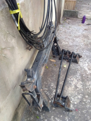 ขายคานหน้าคานหลังnissan. UD 454พร้อมสายเกียร์7500บาทโทร0802472445