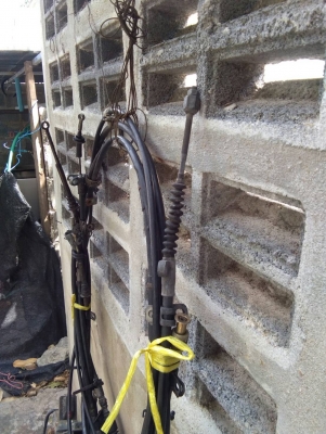 ขายคานหน้าคานหลังnissan. UD 454พร้อมสายเกียร์7500บาทโทร0802472445