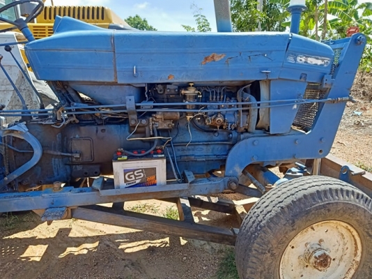 รถไถฟอร์ด 6610