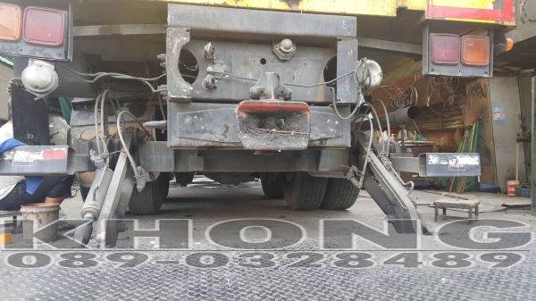 ขายด่วน ลิฟท้ายยกของ ยี่ห้อMBB ยกได้1.5ตัน มี10ชุด สภาพสวยๆพร้อมใช้งาน เพียง 65000 บาท