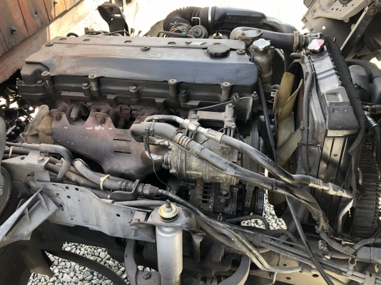 ขายครับ//รถบรรทุก 6 ล้อ ISUZU NKR 135hp สภาพสวยๆพร้อมใช้งาน