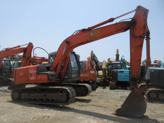ขายรถขุดนำเข้าจากญี่ปุ่น hitachi zx120 สนใจติดต่อสอบถาม 092-3309229 อีด