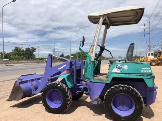 ขายรถตักล้อยาง KOMATSU WA20-2E (1,xxx ชั่วโมง) นำเข้าเองจากญี่ปุ่น สภาพสวยพร้อมใช้ มีVDOการทำงานครับ