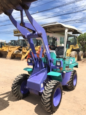 ขายรถตักล้อยาง KOMATSU WA20-2E (1,xxx ชั่วโมง) นำเข้าเองจากญี่ปุ่น สภาพสวยพร้อมใช้ มีVDOการทำงานครับ