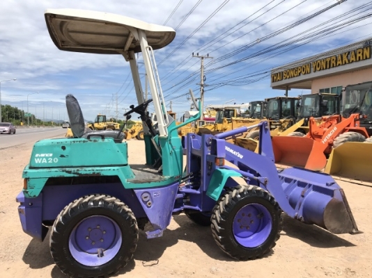 ขายรถตักล้อยาง KOMATSU WA20-2E (1,xxx ชั่วโมง) นำเข้าเองจากญี่ปุ่น สภาพสวยพร้อมใช้ มีVDOการทำงานครับ