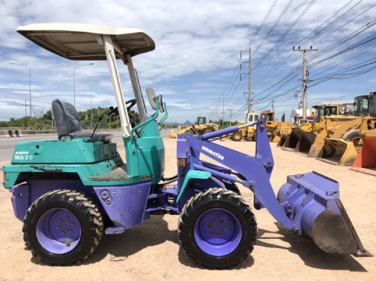 ขายรถตักล้อยาง KOMATSU WA20-2E (1,xxx ชั่วโมง) นำเข้าเองจากญี่ปุ่น สภาพสวยพร้อมใช้ มีVDOการทำงานครับ