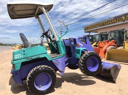 ขายรถตักล้อยาง KOMATSU WA20-2E (1,xxx ชั่วโมง) นำเข้าเองจากญี่ปุ่น สภาพสวยพร้อมใช้ มีVDOการทำงานครับ