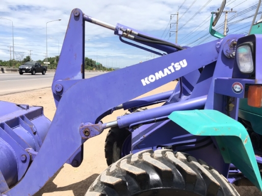 ขายรถตักล้อยาง KOMATSU WA20-2E (1,xxx ชั่วโมง) นำเข้าเองจากญี่ปุ่น สภาพสวยพร้อมใช้ มีVDOการทำงานครับ