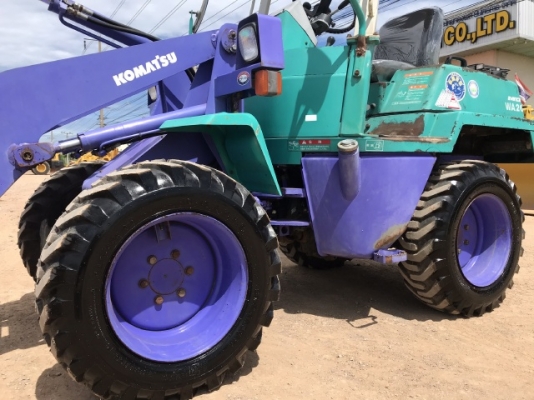 ขายรถตักล้อยาง KOMATSU WA20-2E (1,xxx ชั่วโมง) นำเข้าเองจากญี่ปุ่น สภาพสวยพร้อมใช้ มีVDOการทำงานครับ