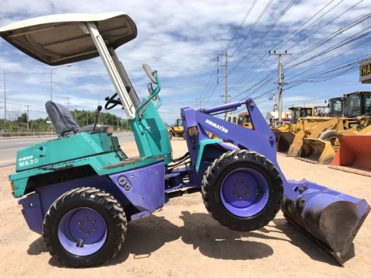 ขายรถตักล้อยาง KOMATSU WA20-2E (1,xxx ชั่วโมง) นำเข้าเองจากญี่ปุ่น สภาพสวยพร้อมใช้ มีVDOการทำงานครับ