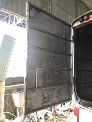 หลังคาสแตนเลส เดิมใส่รถกระบะ Isuzu d-max ตอนเดียว ตามสภาพเหมือนในรูป หลังคาสแตนเลส เดิมใส่รถกระบะ Isuzu d-max ตอนเดียว ตามสภาพเหมือนในรูป