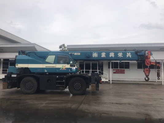 TADANO GR250N-1 ขนาด 25 ตัน รถปี 2005 ชั่วโมงการทำงาน 4,6xx ชม. นำเข้าจากญี่ปุ่น TADANO GR250N-1 ขนาด 25 ตัน รถปี 2005 ชั่วโมงการทำงาน 4,6xx ชม. นำเข้าจากญี่ปุ่น