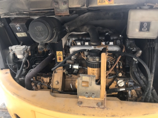 CATERPILLAR 305 มีเก๋ง นำเข้าจากญี่ปุ่น ติดต่อผึ้ง 095-0563605
