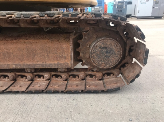 CATERPILLAR 305 มีเก๋ง นำเข้าจากญี่ปุ่น ติดต่อผึ้ง 095-0563605