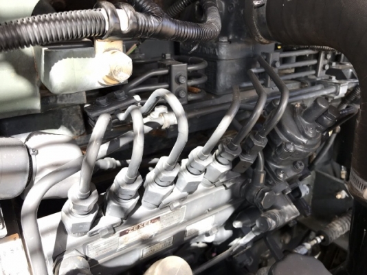 ขายรถตักล้อยาง KOMATSU WA200-5 (6,xxx ชั่วโมง) นำเข้าเองจากญี่ปุ่น สภาพสวยพร้อมใช้ มีVDOการทำงานครับ