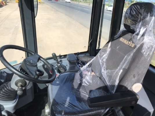 ขายรถตักล้อยาง KOMATSU WA200-5 (6,xxx ชั่วโมง) นำเข้าเองจากญี่ปุ่น สภาพสวยพร้อมใช้ มีVDOการทำงานครับ