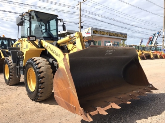 ขายรถตักล้อยาง KOMATSU WA200-5 (6,xxx ชั่วโมง) นำเข้าเองจากญี่ปุ่น สภาพสวยพร้อมใช้ มีVDOการทำงานครับ
