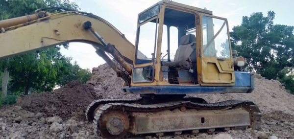 KOMATSU PC 120-3