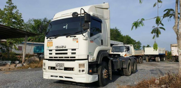 ขายหัวลาก ISUZU DECA360แรงม้าปี54กับปี56 ราคา 1,650,000 กับ1,750,000 จัดได้ประมาณ 1.5 ล้าน