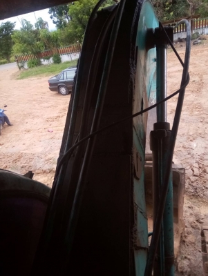 ขาย KOBELCO SK200-5 ไฟฟ้าครบ บูมมีดาม ช่วงล่างดี เอวดีเครื่องดี เอกสารเล่มทะเบียนราคา 430,000