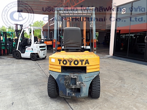 ขาย รถโฟล์คลิฟท์ TOYOTA รุ่น 5-FD25