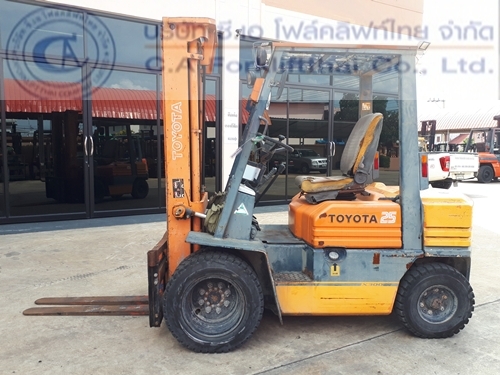 ขาย รถโฟล์คลิฟท์ TOYOTA รุ่น 5-FD25