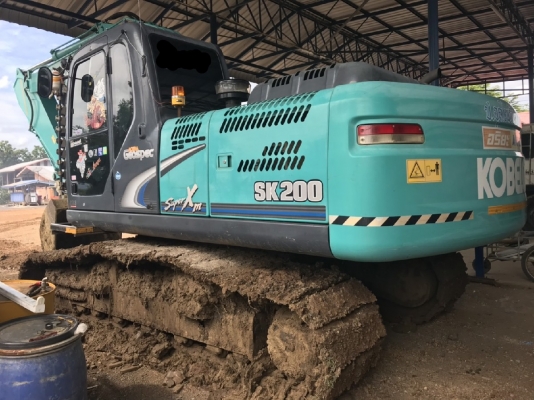 ขาย kobelco sk200-8 super xm
