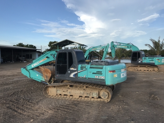 ขายKOBELCO SK200-8 Super-X 8000 ชั่วโมง สภาพสวยเดิมๆ เเห้งๆทั้งคัน สนใจติดต่อ 081-4283210