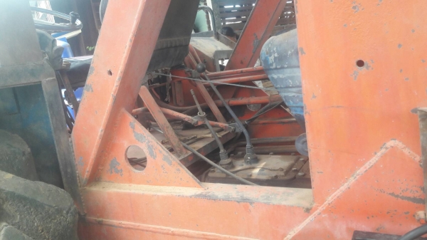 รถคีบอ้อย รถคีบอ้อย