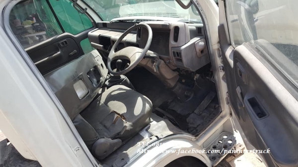 SALE*สินค้าเก่านอก ขายถูกด่วนๆหัวเก๋งรถบรรทุก6ล้อกลาง /CABIN NISSAN รุ่น:YU41H4 (มีขาหลัง/รุ่นยกหัวได้/มีเฉพาะหัวเก๋ง)