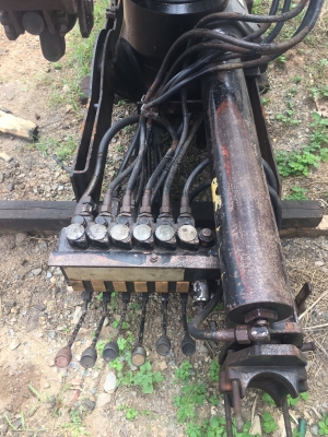 เฮี๊ยบ ยกได้ ขนาด 3 ตัน รุ่น 071 สภาพดี เฮี๊ยบ ยกได้ ขนาด 3 ตัน รุ่น 071 สภาพดี