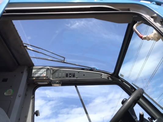 ขายรถเครน TADANO TR100M-1 (ขนาด 10 ตัน) ปี 1997 นำเข้าเองจากญี่ปุ่น สภาพสวยพร้อมใช้ มีVDOการทำงานครับ