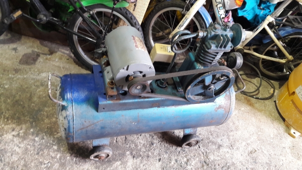 ขาย !! ปั้มลม.ฟูเชง.ขนาด1/4แรง.มอเตอร์.มิตซู.สภาพเดิมพร้อมใช้งาน ขาย !! ปั้มลม.ฟูเชง.ขนาด1/4แรง.มอเตอร์.มิตซู.สภาพเดิมพร้อมใช้งาน