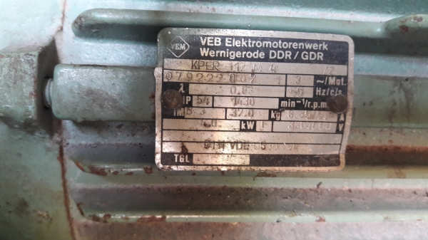 ขาย !! มอเตอร์.VEM.ขนาด5.5แรง380v.รอบ1430 สภาพเดิม.พร้อมใช้งาน ขาย !! มอเตอร์.VEM.ขนาด5.5แรง380v.รอบ1430 สภาพเดิม.พร้อมใช้งาน