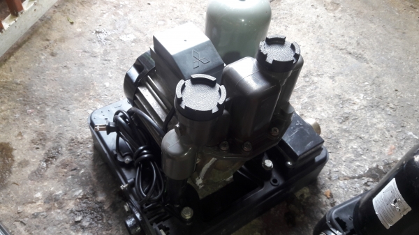 ขาย !! ปั้มน้ำแรงดันคงที่.มิตซู.ขนาด300w.พร้อมใช้งาน (ไม่มีฝาครอบ) ขาย !! ปั้มน้ำแรงดันคงที่.มิตซู.ขนาด300w.พร้อมใช้งาน (ไม่มีฝาครอบ)