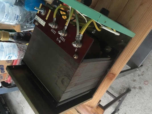 หม้อแปลงไฟจาก 220v ==&gt; 100v ขนาด 3,000w ของ NISSYO (Japan)