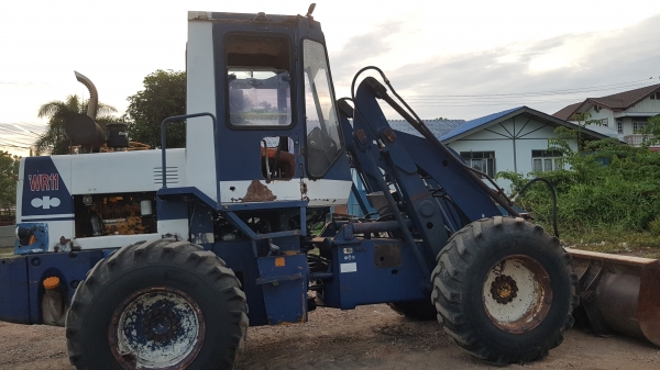 ขายรถตักล้อยาง komatsu สภาพดี ใช้งานดีครับ