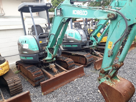 KOBELCO : SK30SR-3E