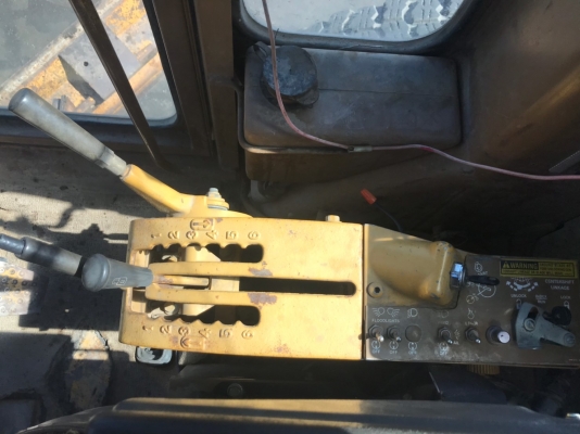 รถเกรดCAT 140G-72V1xxxx นำเข้าจากอเมริกา สนใจติดต่อ ผึ้ง 095-0563605 รถเกรดCAT 140G-72V1xxxx นำเข้าจากอเมริกา สนใจติดต่อ ผึ้ง 095-0563605