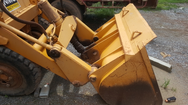 ขาย รถตัก KOMATSU SD10-2 รถใช้งานได้ เครื่องมีไอหน่อยครับ