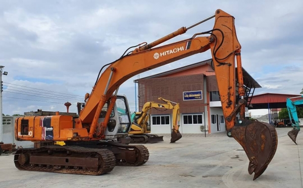 ขายด่วนรถเเบคโฮHITACHIEX200-2รถนอกเพื่งนำเข้ามาใหม่สวยเดิมๆเคื่องดีปั่มแรงบูมอามร์สวยเร็วแรงไม่โหลดปั้มเปลียนใหม่มาเป็นK3Vแรงดี เครื่องอีซุซุ 6BD1 เทอร์โบยังไม่เคยใช้งานในไทยเลย