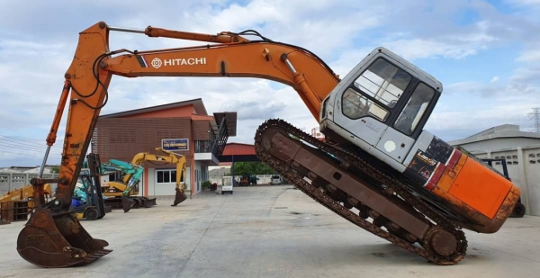 ขายด่วนรถเเบคโฮHITACHIEX200-2รถนอกเพื่งนำเข้ามาใหม่สวยเดิมๆเคื่องดีปั่มแรงบูมอามร์สวยเร็วแรงไม่โหลดปั้มเปลียนใหม่มาเป็นK3Vแรงดี เครื่องอีซุซุ 6BD1 เทอร์โบยังไม่เคยใช้งานในไทยเลย