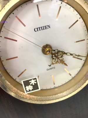 320 บ.ส่งถึงบ้านฟรี โทร 083-2000058 LINE ID: line832923 นาฬิกาตั้งโต๊ะ ยี่ห้อ CITIZEN ตัวนาฬิกาเป็นก