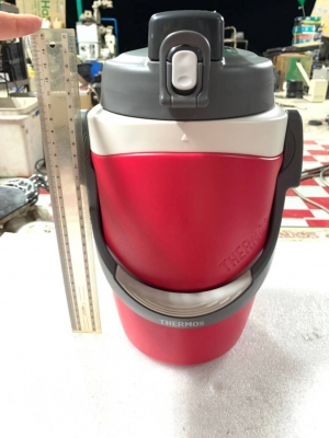 700 บ.ส่งถึงบ้านฟรี โทร 083-2000058 LINE ID: line832923 กระติกอเนกประสงค์ ยี่ห้อ THERMOS เป็นของใหม่