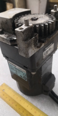 700 บ.ส่งถึงบ้านฟรี โทร 083-2000058 LINE ID: line832923 Brushless Motor มีเกียร์ทดส่วนหัว 1 :15 ยี่ห้อ PANASONIC (ชิ้นงานนี้มีเฉพาะตามภาพ) 700 บ.ส่งถึงบ้านฟรี โทร 083-2000058 LINE ID: line832923 Brushless Motor มีเกียร์ทดส่วนหัว 1 :15 ยี่ห้อ PANASONIC (ชิ้นงานนี้มีเฉพาะตามภาพ)