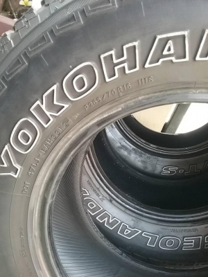 Yokohama AT 265-70-16 ปลายปี12 สภาพดี 1ชุด Yokohama AT 265-70-16 ปลายปี12 สภาพดี 1ชุด