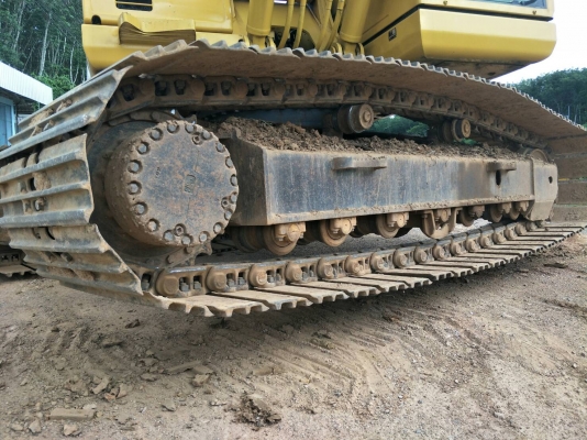 ขาย KOMATSU PC200-7 ไฟครบเอกสารเล่มทะเบียนราคา 1,200,000