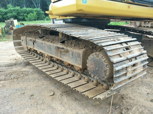 ขาย KOMATSU PC200-7 ไฟครบเอกสารเล่มทะเบียนราคา 1,200,000