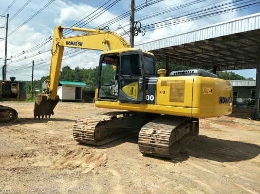 มีVDOขาย KOMATSU PC200-7 เอกสารเล่มทะเบียนราคา 1,200,000