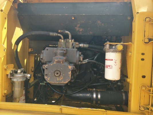 มีVDOขาย KOMATSU PC200-7 เอกสารเล่มทะเบียนราคา 1,200,000